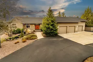 6904 SW Joshua Ct, Powell Butte, OR 97753 - Photo 4