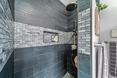 5227 Pioneer Road, Medford, OR 97501 - Photo 22