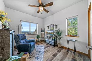 5227 Pioneer Rd, Medford, OR 97501 - Photo 26