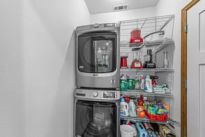 5227 Pioneer Road, Medford, OR 97501 - Photo 18