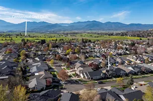 3350 Edgewater Dr, Medford, OR 97504 - Photo 2