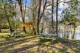 15 Black Oak Dr, Shady Cove, OR 97539 - Photo 2