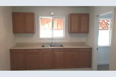 1558 Hope Street, Klamath Falls, OR 97603 - Photo 4