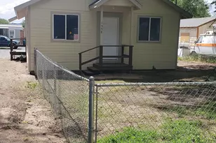 1558 Hope St, Klamath Falls, OR 97603 - Photo 2