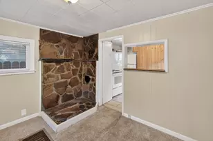 1251 NW Newport Ave, Bend, OR 97703 - Photo 8