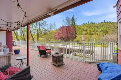 325 Mountain View Place, Grants Pass, OR 97527 - Photo 28
