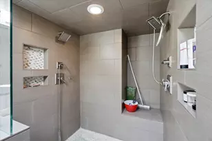 325 Mountain View Pl, Grants Pass, OR 97527 - Photo 16