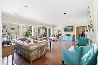 325 Mountain View Place, Grants Pass, OR 97527 - Photo 6