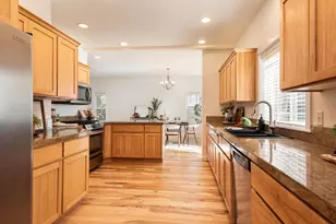 20669 Sierra Dr, Bend, OR 97701 - Photo 12