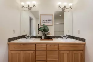 20669 Sierra Dr, Bend, OR 97701 - Photo 22