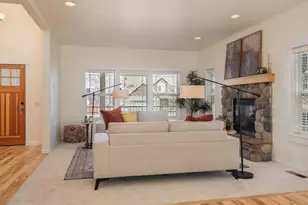 20669 Sierra Dr, Bend, OR 97701 - Photo 8