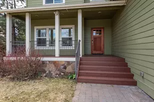 20669 Sierra Dr, Bend, OR 97701 - Photo 2