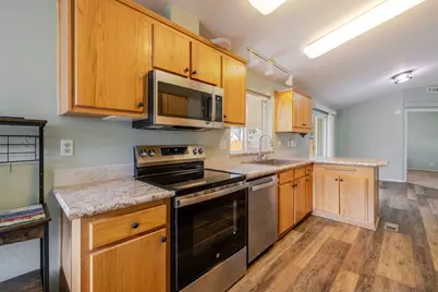 2051 NE Uintah Court, Redmond, OR 97756 - Photo 12