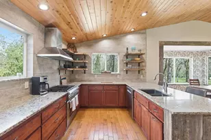 444 Sheraton Dr, Williams, OR 97544 - Photo 12