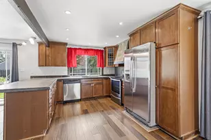 2864 Hawaiian Ave, Medford, OR 97504 - Photo 12