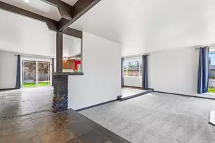 2864 Hawaiian Ave, Medford, OR 97504 - Photo 8