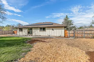 2864 Hawaiian Ave, Medford, OR 97504 - Photo 24