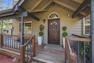 14861 Crupper, Sisters, OR 97759 - Photo 2