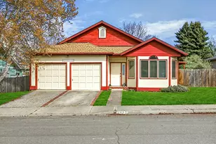 112 N Wightman St, Ashland, OR 97520 - Photo 1