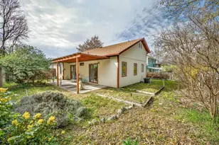 112 N Wightman St, Ashland, OR 97520 - Photo 4