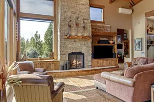 60985 Bachelor View Rd, Bend, OR 97702 - Photo 12