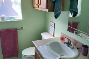 1055 N 5th St, Jacksonville, OR 97530 - Photo 8