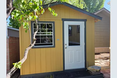 1055 N 5th Street #UNIT 3, Jacksonville, OR 97530 - Photo 8