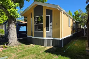 1055 N 5th St, Jacksonville, OR 97530 - Photo 1