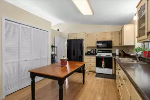 650 Board Shanty Creek Rd, Grants Pass, OR 97527 - Photo 4