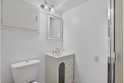 856 W 14th Street, Medford, OR 97501 - Photo 20