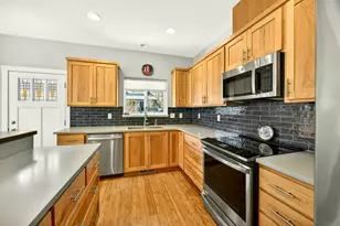 58 N Mountain Ave, Ashland, OR 97520 - Photo 8