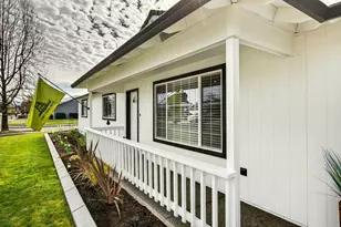 934 Pittview Ave, Central Point, OR 97502 - Photo 4