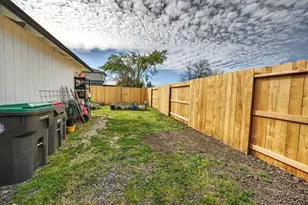 934 Pittview Ave, Central Point, OR 97502 - Photo 28