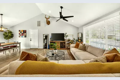 934 Pittview Avenue, Central Point, OR 97502 - Photo 8