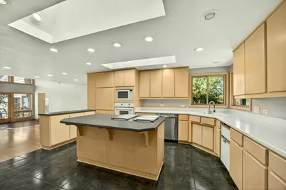 6023 Hillcrest Road, Medford, OR 97504 - Photo 20