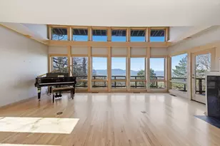 6023 Hillcrest Rd, Medford, OR 97504 - Photo 6