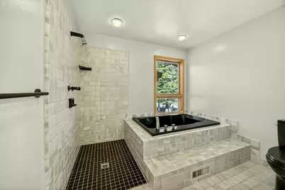 6023 Hillcrest Road, Medford, OR 97504 - Photo 38