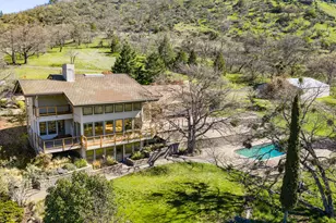 6023 Hillcrest Rd, Medford, OR 97504 - Photo 1