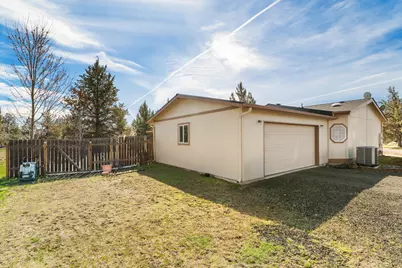 8092 SW Crater Loop Road, Terrebonne, OR 97760 - Photo 10