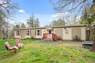 3134 W Evans Creek Rd, Rogue River, OR 97537 - Photo 4