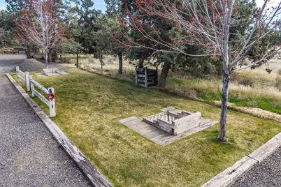 4690 W Antler Avenue, Redmond, OR 97756 - Photo 52