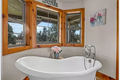 4690 W Antler Avenue, Redmond, OR 97756 - Photo 24