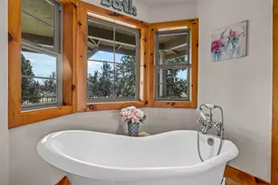 4690 W Antler Ave, Redmond, OR 97756 - Photo 24