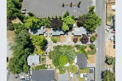 307 Tussey Lane, Grants Pass, OR 97527 - Photo 2
