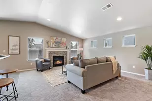 21507 Oconnor Way, Bend, OR 97701 - Photo 2