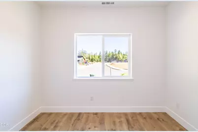 405 Cece Lane, Cave Junction, OR 97523 - Photo 22