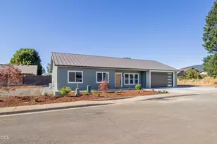 405 Cece Ln, Cave Junction, OR 97523 - Photo 28