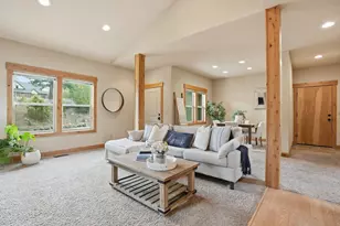 115 Northwest Mount Washington Drive, Bend, OR 97703 - Photo 6