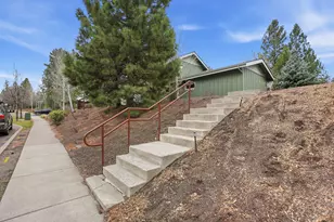 115 Northwest Mount Washington Drive, Bend, OR 97703 - Photo 26