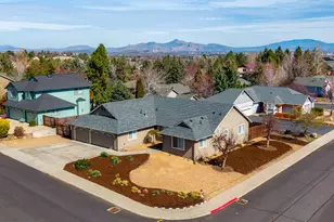 3647 SW Xero Ave, Redmond, OR 97756 - Photo 2